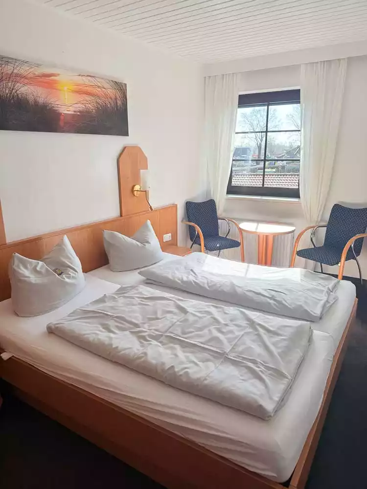 Doppelbett im der Dreibettkoje im Strandräuber an der Ostsee