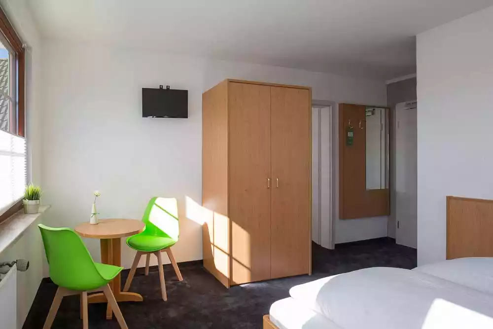 Familienkoje mit Kleiderschrank für 2-4 Personen